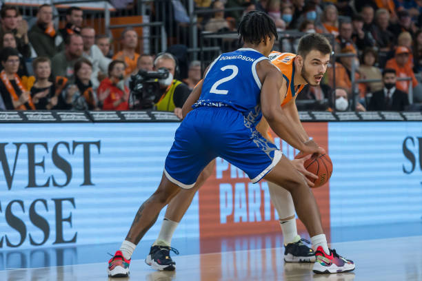 不妨立刻行 不妨立刻行