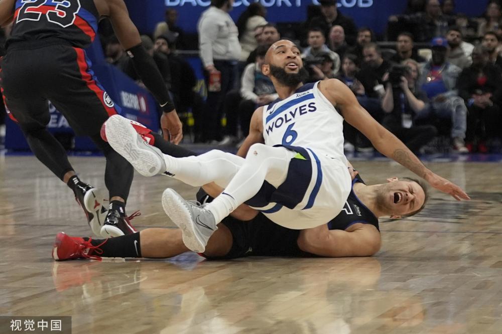 成熟的篮球 成熟的篮球