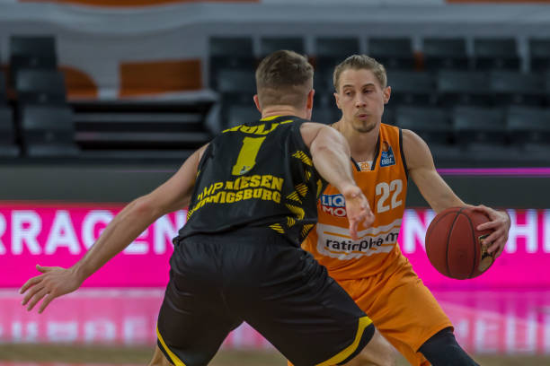 这一平衡状 这一平衡状